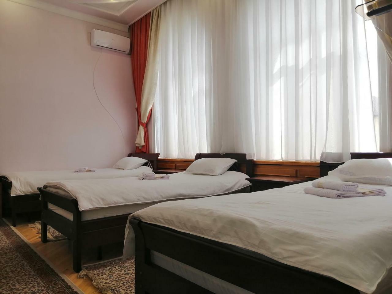 Rakat Hostel Tashkent Esterno foto