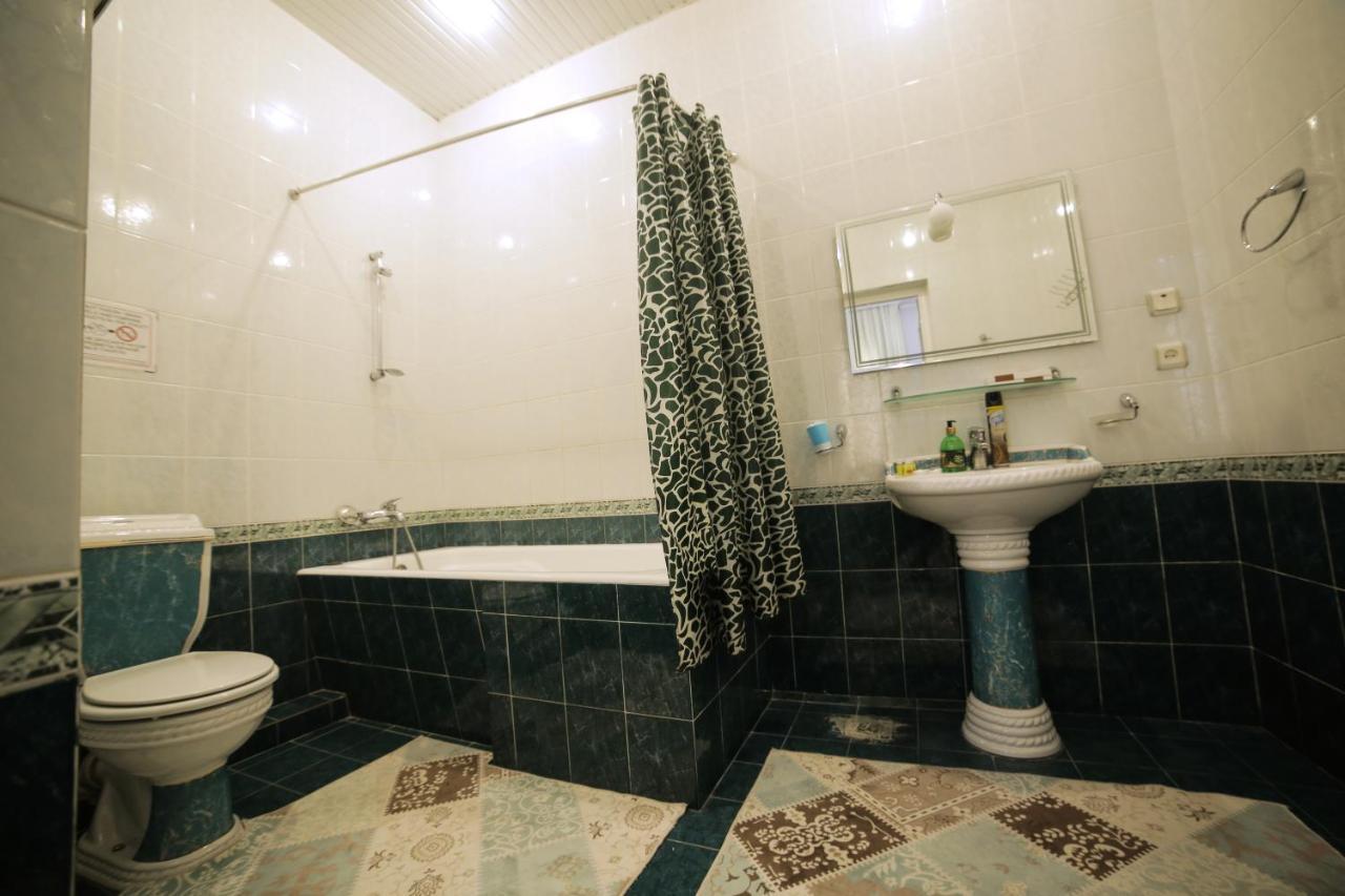 Rakat Hostel Tashkent Esterno foto