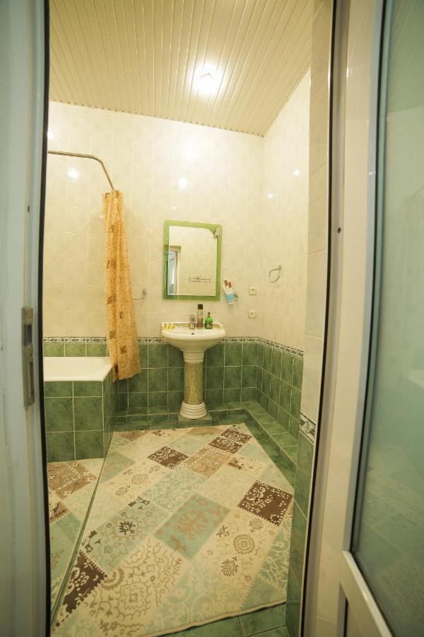 Rakat Hostel Tashkent Esterno foto