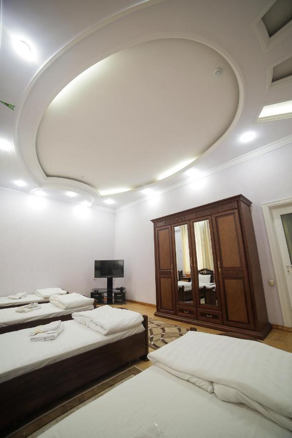 Rakat Hostel Tashkent Esterno foto